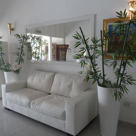 Geotanya Apartments Limassol Ngoại thất bức ảnh