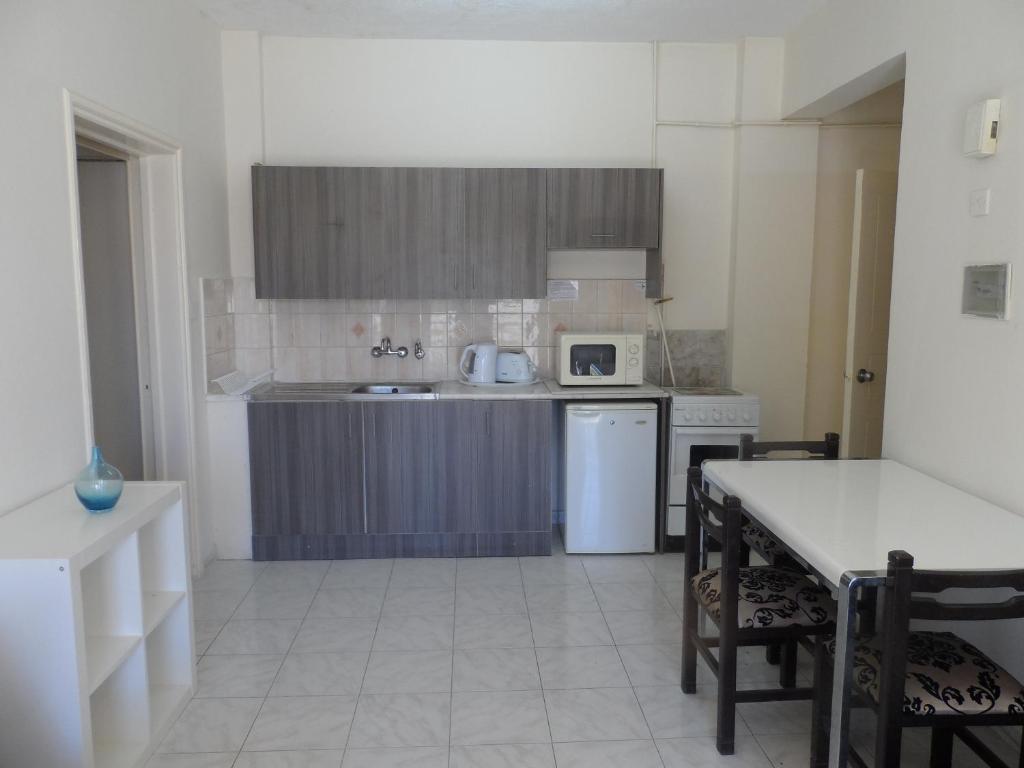 Geotanya Apartments Limassol Ngoại thất bức ảnh